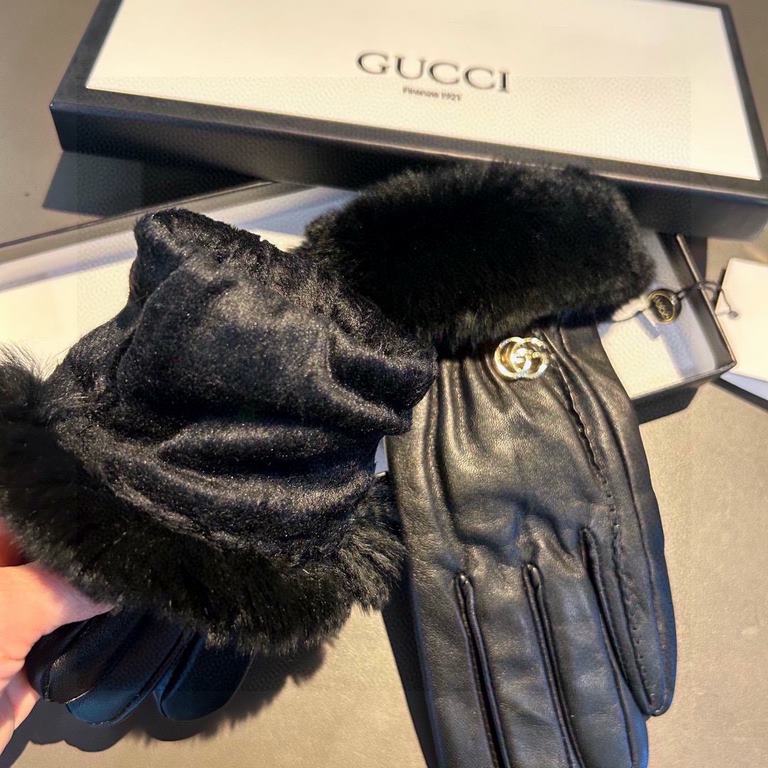 GUCCI Gucci 2023 fall and winter lazy rabbit hair touch screen gloves   goddess set of beauty must have   single product, worth comparing    the same paragraph different quality, kill the market poor product,   lazy rabb