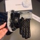 .Chanel Chanel 2022 fall and winter lazy rabbit hair messy embroidery   Sheepskin gloves   mobile touch screen, worth comparing    the same paragraph of different qualities, kill the market poor products, imported first-