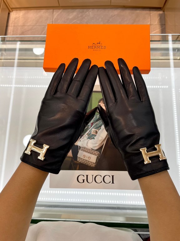 new exclusive first Hermes touch screen women's gloves [original quality] official website synchronization women's new imported sheepskin gloves    goddess preferred can not be missed    hundred percent selection of impo