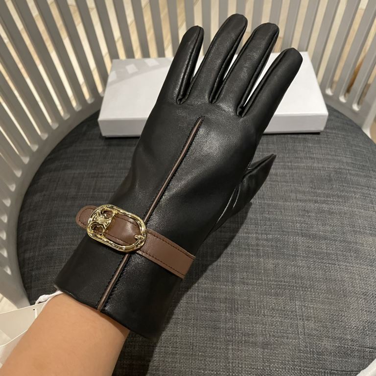 Celine Celine fall and winter new women's gloves official website synchronization    color matching series highlights the mature charm of imported sheepskin leather ultra-thin soft and comfortable version of the positive