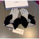 Chanel Chanel counter new wool gloves, beaded camellia   big bow   fashion gloves, fall and winter warm padded lining, super whine bow  , on the hand super comfortable and soft, versatile! average size