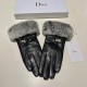 DIOR Dior 2021 fall and winter lazy rabbit hair touch screen gloves   goddesses set of beauty must have   single product, worth comparing    the same paragraph of different quality, kill the market poor product,   lazy r