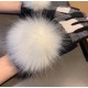 With packagingBurberry BURBERRY counter new large fox fur ball   wool gloves   fashion gloves, fall and winter warm padded lining, classic plaid, on the hand super comfortable and soft,   versatile! average size