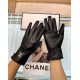 New exclusive first Chanel Chanel ladies new high-grade sheepskin gloves    goddess preferred can not miss      First-grade sheepskin Leather fine and soft cashmere lining to keep warm better goddesses set of the United 