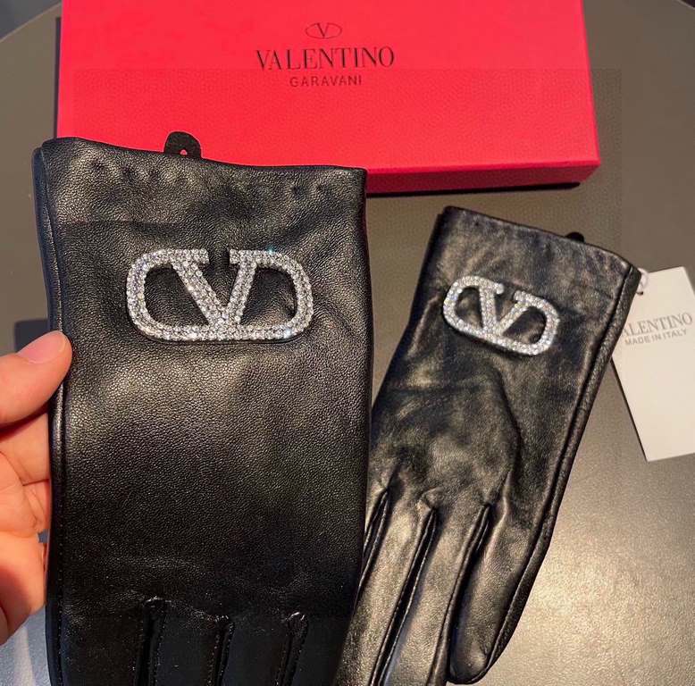 2023 new exclusive first  Valentino VALENTINO touch screen women's gloves [original quality] official website synchronization women's new high-grade sheepskin gloves    goddess preferred can not be missed       100 perce