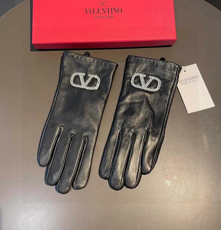 2023 new exclusive first  Valentino VALENTINO touch screen women's gloves [original quality] official website synchronization women's new high-grade sheepskin gloves    goddess preferred can not be missed       100 perce