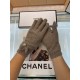 Chanel new cashmere knitted gloves   100% cashmere on the hand that is warm   This section uses natural high-quality cashmere soft warm and comfortable 7GG double yarn handmade horizontal machine flat knitting handmade n