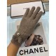 Chanel new cashmere knitted gloves   100% cashmere on the hand that is warm   This section uses natural high-quality cashmere soft warm and comfortable 7GG double yarn handmade horizontal machine flat knitting handmade n