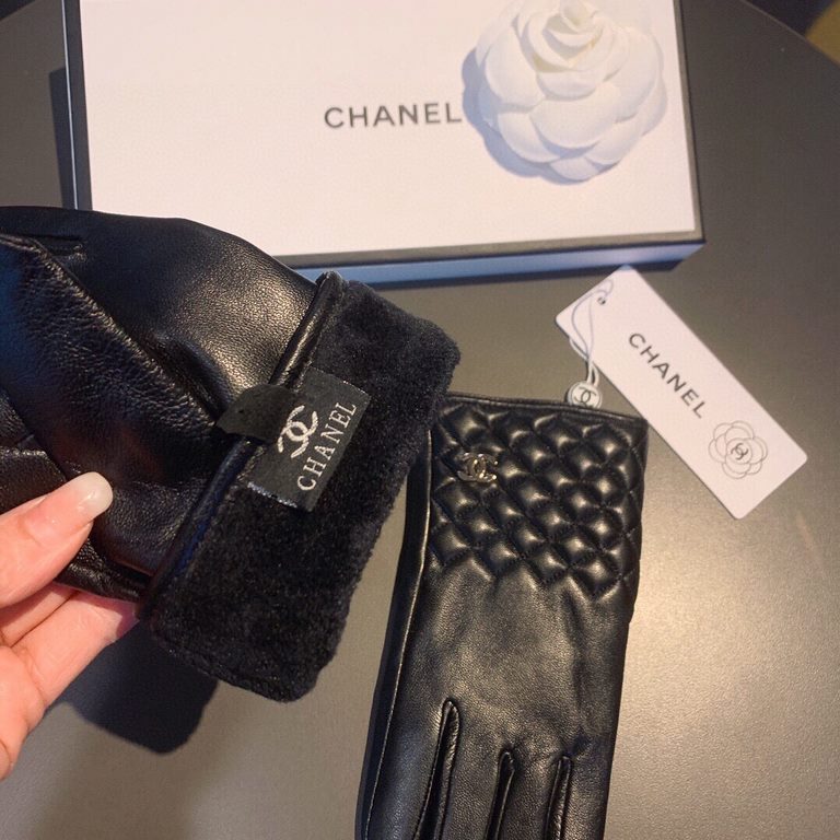 2021 new exclusive first  touch screen gloves Chanel Chanel [original quality] official website synchronization women's new high-grade sheepskin gloves    goddess preferred can not be missed    hundred percent of the sel