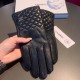 2021 new exclusive first  touch screen gloves Chanel Chanel [original quality] official website synchronization women's new high-grade sheepskin gloves    goddess preferred can not be missed    hundred percent of the sel