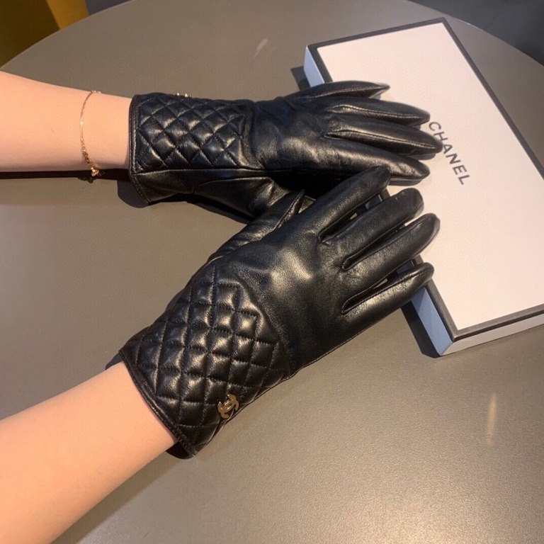 2021 new exclusive first  touch screen gloves Chanel Chanel [original quality] official website synchronization women's new high-grade sheepskin gloves    goddess preferred can not be missed    hundred percent of the sel