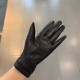 New exclusive first   touch screen gloves LV [original quality] women's new high-grade sheepskin gloves    goddess preferred can not be missed   Imported sheepskin Leather is soft and delicate recognized imported sheepsk