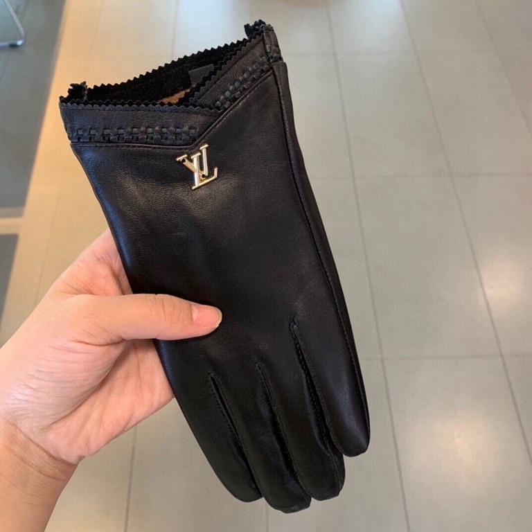 New exclusive first   touch screen gloves LV [original quality] women's new high-grade sheepskin gloves    goddess preferred can not be missed   Imported sheepskin Leather is soft and delicate recognized imported sheepsk