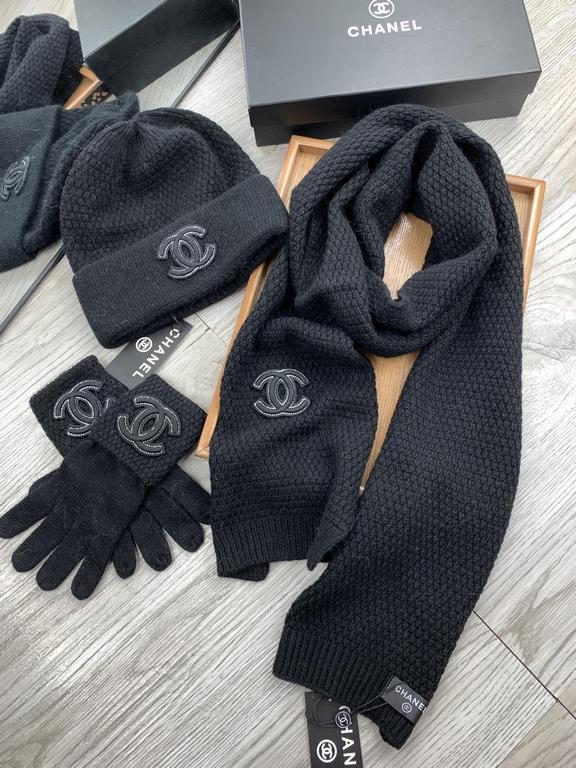 . C family. [Wool suit hat  scarf  gloves three-piece set] classic suit hat! Warm and super comfortable ~ winter Miss ageing artifacts Oh ~ this winter you are missing such a set of suit hat la ~ and warm and stylish! Me