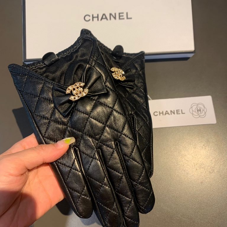 2022 new exclusive first  touch screen gloves Chanel Chanel [original quality] official website synchronization women's new high-grade sheepskin gloves    goddess preferred can not be missed    hundred percent of the sel