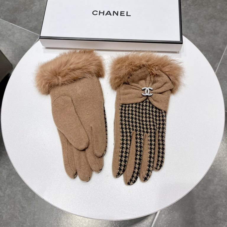 Chanel Chanel 2023 fall and winter lazy rabbit hair wool gloves   worth comparing     the same paragraph of different quality, kill the market poor product, wool ten lazy rabbit hair lining padded   classic but not fashi