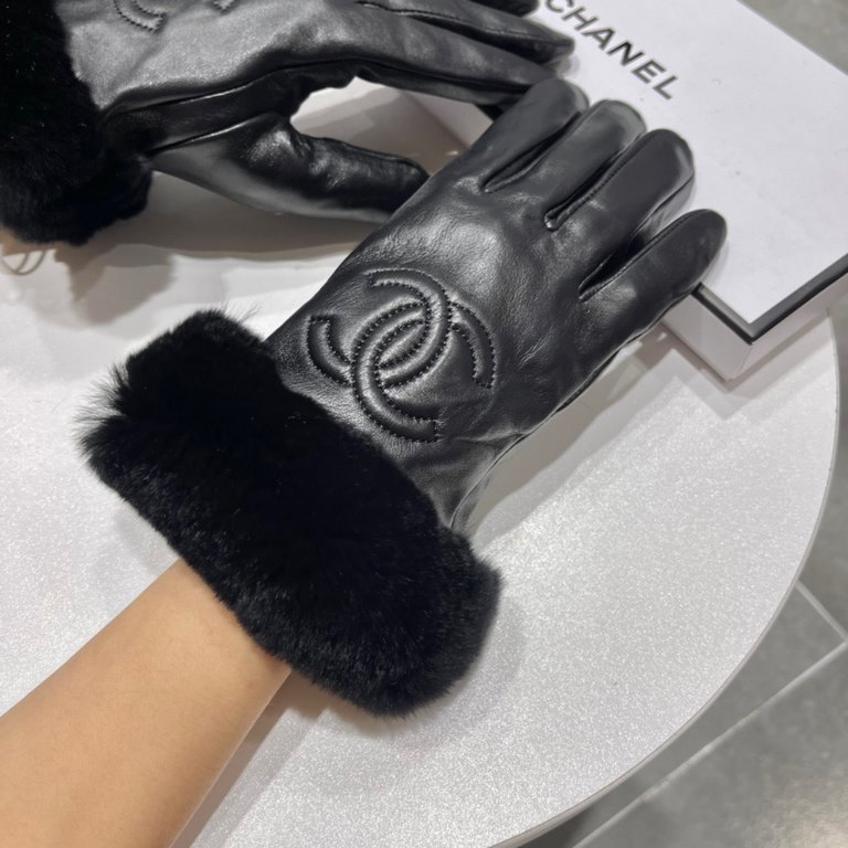 Chanel Chanel 2023 fall and winter lazy rabbit hair sheepskin gloves   cell phone touch screen, worth comparing     the same paragraph of different qualities, kill the market poor products, imported first-class sheepskin