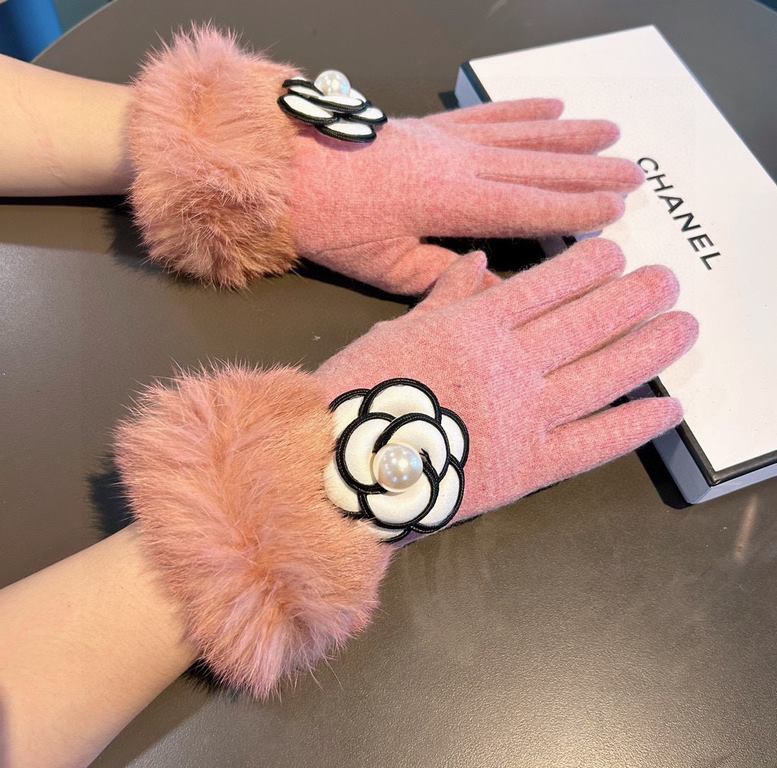 Chanel Chanel 2023 fall and winter lazy rabbit hair wool gloves   worth comparing     the same paragraph of different quality, kill the market poor product, wool ten lazy rabbit hair lining padded   classic but not fashi