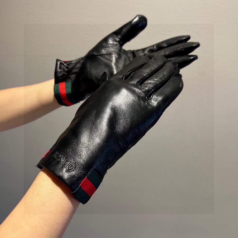 2023 new exclusive first   touch screen gloves Gucci Gucci new high-grade sheepskin gloves    goddesses set the United States preferred can not be missed    hundred percent of the selection of imported sheepskin Leather 