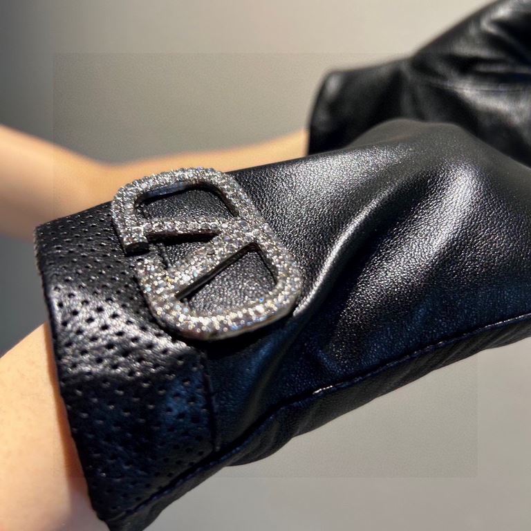 2023 new exclusive first  Valentino VALENTINO full of diamonds      touch-screen women's gloves [the original quality] official synchronization of the official website Ms. new high-grade sheepskin gloves    goddesses pre