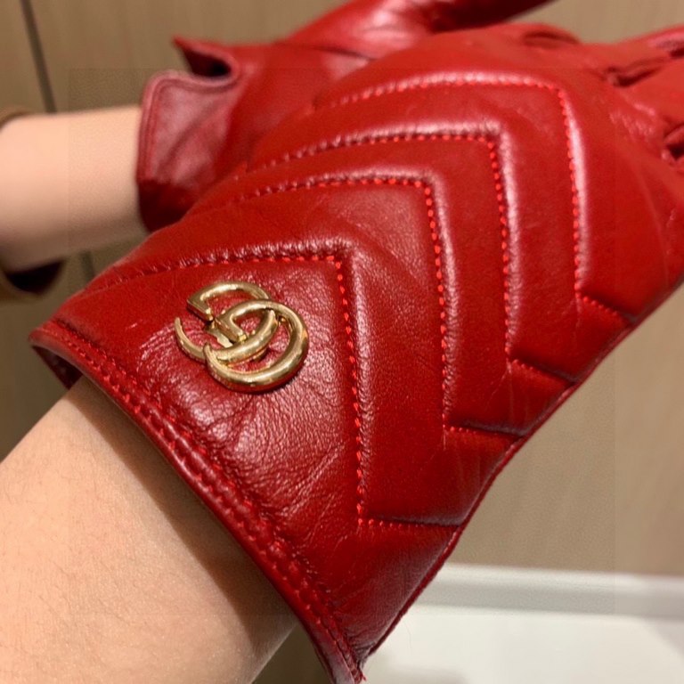 2023 new Gucci curve new exclusive first   touch screen women's gloves Gucci Gucci [original quality] official website synchronization women's new high-grade sheepskin gloves    goddess preferred can not be missed    hun