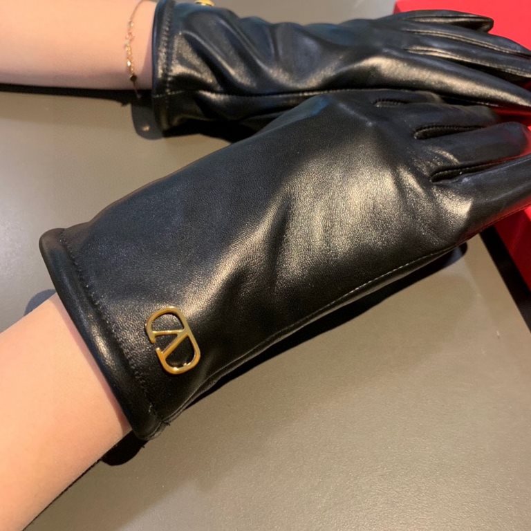 2022 new exclusive first  Valentino VALENTINO touch screen women's gloves [original quality] official website synchronization women's new high-grade sheepskin gloves    goddess preferred can not be missed       100 perce