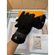 New exclusive first   touch screen gloves men's gloves Lv new high-grade sheepskin gloves surface back of hand sheep suede heart sheepskin    type male driving preferred can not be missed    hundred percent selection of 