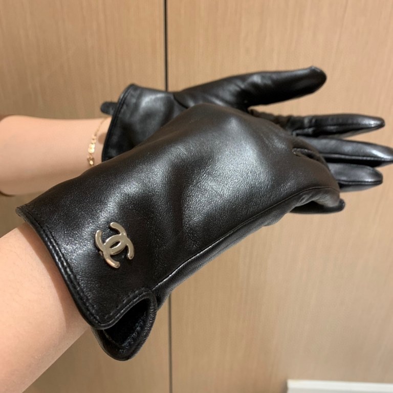 2022 new exclusive first  touch screen gloves Chanel Chanel [original quality] official website synchronization women's new high-grade sheepskin gloves    goddess preferred can not be missed    hundred percent of the sel