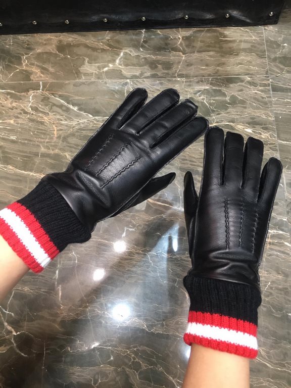 Bally   explosive hot sale   [top original single] official website synchronization women's new high-grade sheepskin gloves     100% selection of imported lambskin Lining cashmere Warm and comfortable better Cortical lus