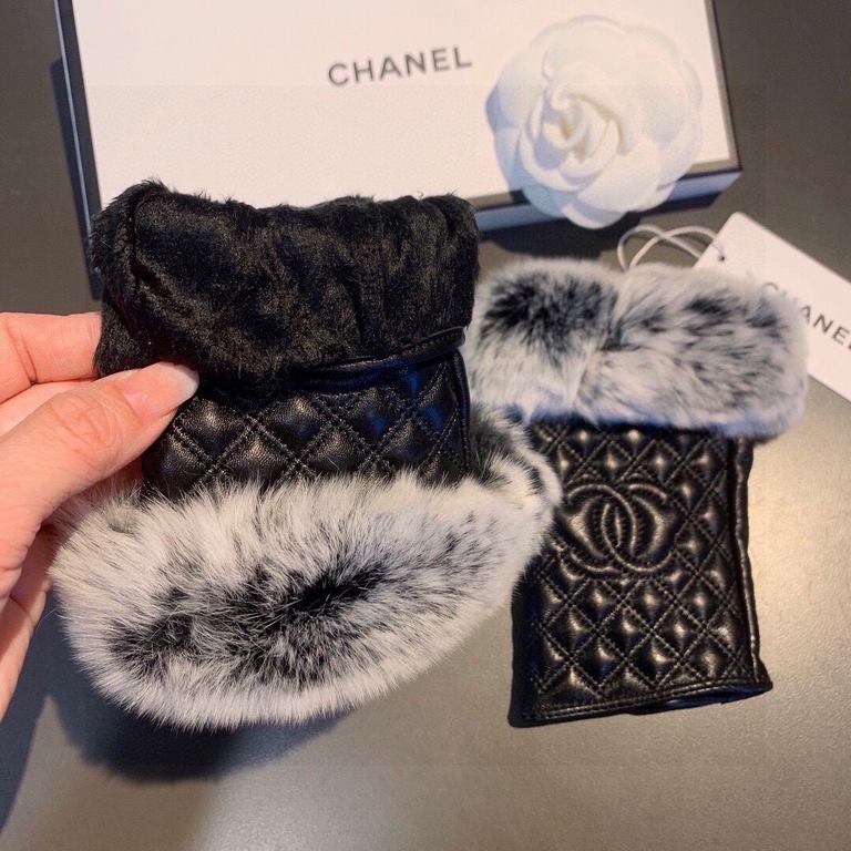 Chanel Chanel 2023 fall and winter short lazy rabbit hair ribbed gloves   worth comparing     the same paragraph different quality, kill the market poor product, imported a first-class sheepskin  lazy rabbit hair lining 