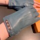 2022 LV new short gloves, fashion biker   gloves, fall and winter new cloth lining, fashion   on the hand super comfortable soft and versatile! Set beauty goddess must-have   with box   yardage ML