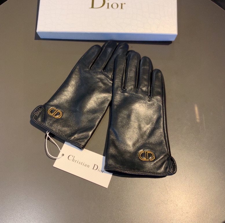 Dior DIDR new 2022 fall and winter CD sheepskin embroidered gloves   cell phone touch screen, worth comparing     the same paragraph different quality, kill the market poor products, the goddess set of the United States 