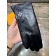 new exclusive first   embroidery touch screen women's gloves LV [original quality] official website synchronization Ms. new imported sheepskin gloves    goddess preferred can not be missed    100 percent selection of imp