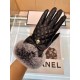 New exclusive first Chanel Chanel women's new high-grade sheepskin gloves    Goddess preferred can not miss    First-class sheepskin leather fine and soft cashmere lining to keep warm better goddesses set of the United S