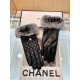 New exclusive first Chanel Chanel women's new high-grade sheepskin gloves    Goddess preferred can not miss    First-class sheepskin leather fine and soft cashmere lining to keep warm better goddesses set of the United S