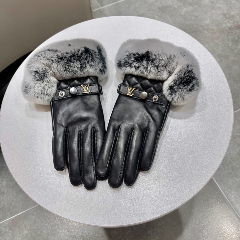 Louis Vuitton LV2022 fall and winter lazy rabbit hair sheepskin embroidered gloves   mobile touch screen, worth comparing     the same paragraph different quality, kill the market poor product, imported a first-class she