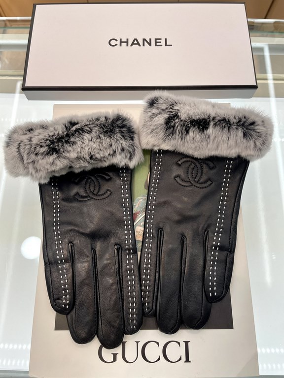 The color fastness has been tested and the warmth is excellent. The soft touch is velvety, and it makes you feel like you are in love. The most important function is the touch screen gloves, the quality bar quantity drop