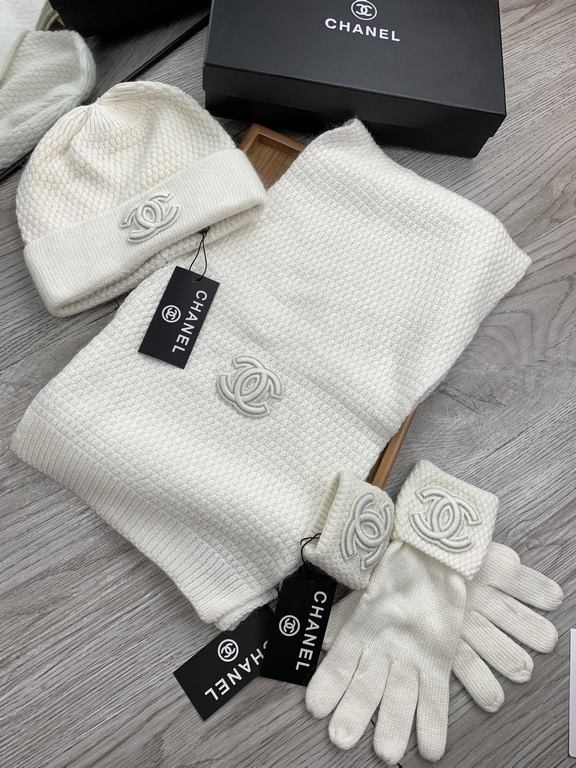 . C family. [Wool suit hat  scarf  gloves three-piece set] classic suit hat! Warm and super comfortable ~ winter Miss ageing artifacts Oh ~ this winter you are missing such a set of suit hat la ~ and warm and stylish! Me