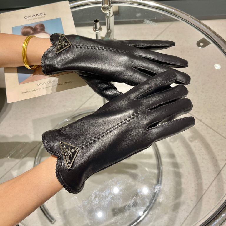 2022 new exclusive first  touch screen gloves   Prada in the opening gloves [original quality] official synchronization of the official website women's new high-grade sheepskin gloves    goddesses preferred can not be mi