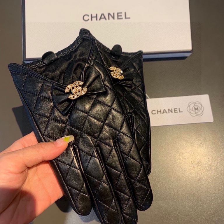 2023 new exclusive first  touch screen gloves Chanel Chanel [original quality] official website synchronization women's new high-grade sheepskin gloves    goddess preferred can not be missed    hundred percent of the sel