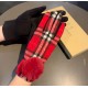 PackagingBurberry BURBERRY counter new wool gloves, fashion gloves, fall and winter warm padded lining, classic plaid, on the hand super comfortable and soft, versatile! Average size