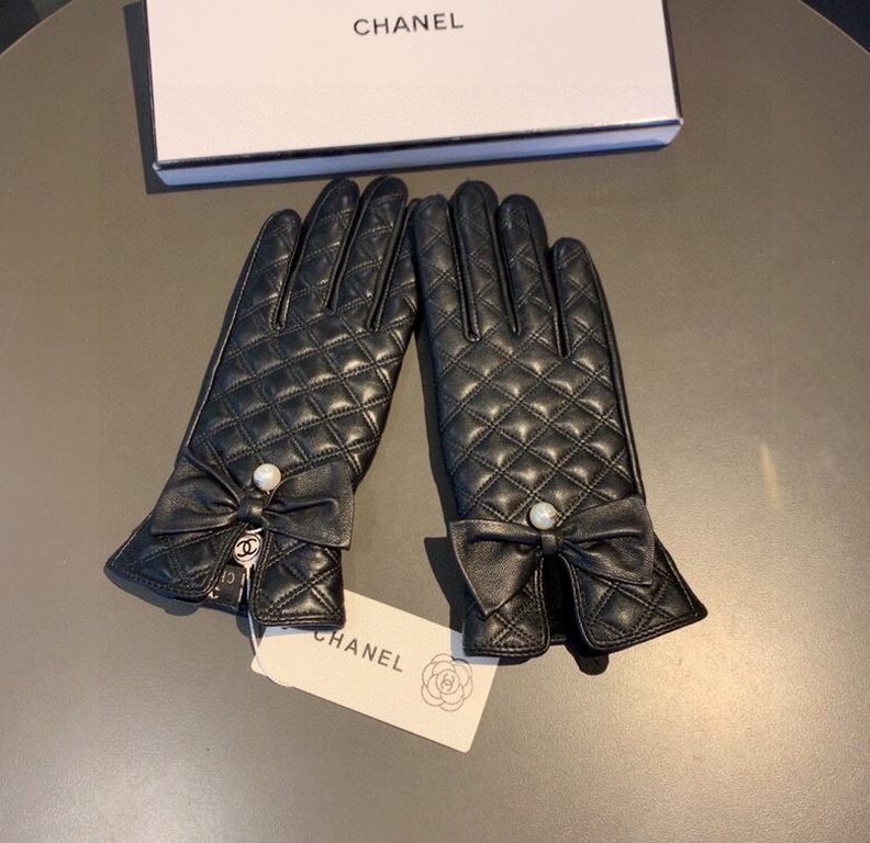 2023 new exclusive first  touch screen gloves Chanel Chanel [original quality] official website synchronization women's new high-grade sheepskin gloves    goddess preferred can not be missed    hundred percent of the sel