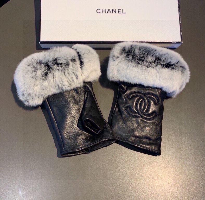 Chanel Chanel 2023 fall and winter short lazy rabbit hair ribbed gloves   worth comparing     the same paragraph different quality, kill the market poor product, imported a first-class sheepskin  lazy rabbit hair lining 