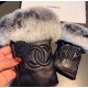 Chanel Chanel 2023 fall and winter short lazy rabbit hair ribbed gloves   worth comparing     the same paragraph different quality, kill the market poor product, imported a first-class sheepskin  lazy rabbit hair lining 