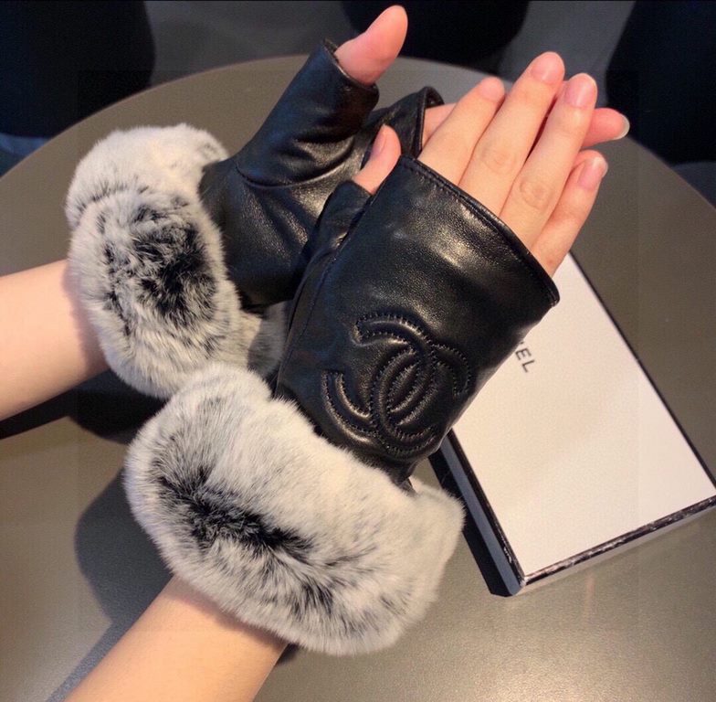 Chanel Chanel 2023 fall and winter short lazy rabbit hair ribbed gloves   worth comparing     the same paragraph different quality, kill the market poor product, imported a first-class sheepskin  lazy rabbit hair lining 