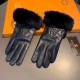 Louis Vuitton LV2022 fall and winter lazy rabbit hair sheepskin embroidered gloves   cell phone touch screen, worth comparing     the same paragraph different quality, kill the market poor product, imported a first-class