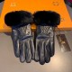 Louis Vuitton LV2022 fall and winter lazy rabbit hair sheepskin embroidered gloves   cell phone touch screen, worth comparing     the same paragraph different quality, kill the market poor product, imported a first-class