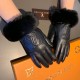 Louis Vuitton LV2022 fall and winter lazy rabbit hair sheepskin embroidered gloves   cell phone touch screen, worth comparing     the same paragraph different quality, kill the market poor product, imported a first-class