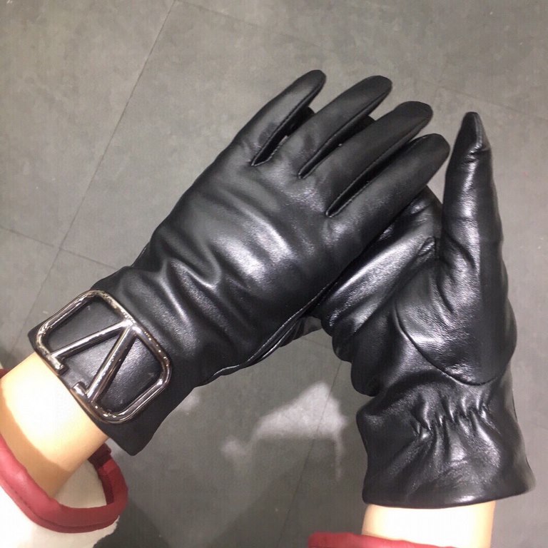 Valentino explosive to   [top original single] official website synchronization women's new high-grade sheepskin gloves     100% selection of imported lambskin lining sheepskin lining warm and comfortable better Leather 