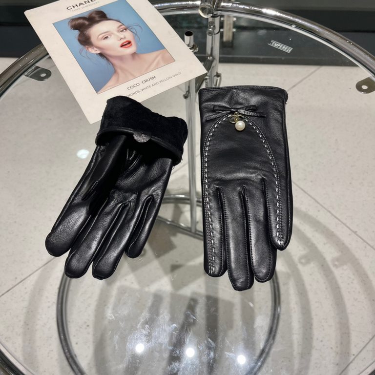 Chanel new women's gloves first-class sheepskin leather leather ultra-thin soft and comfortable show hand type    texture super groupSize M L